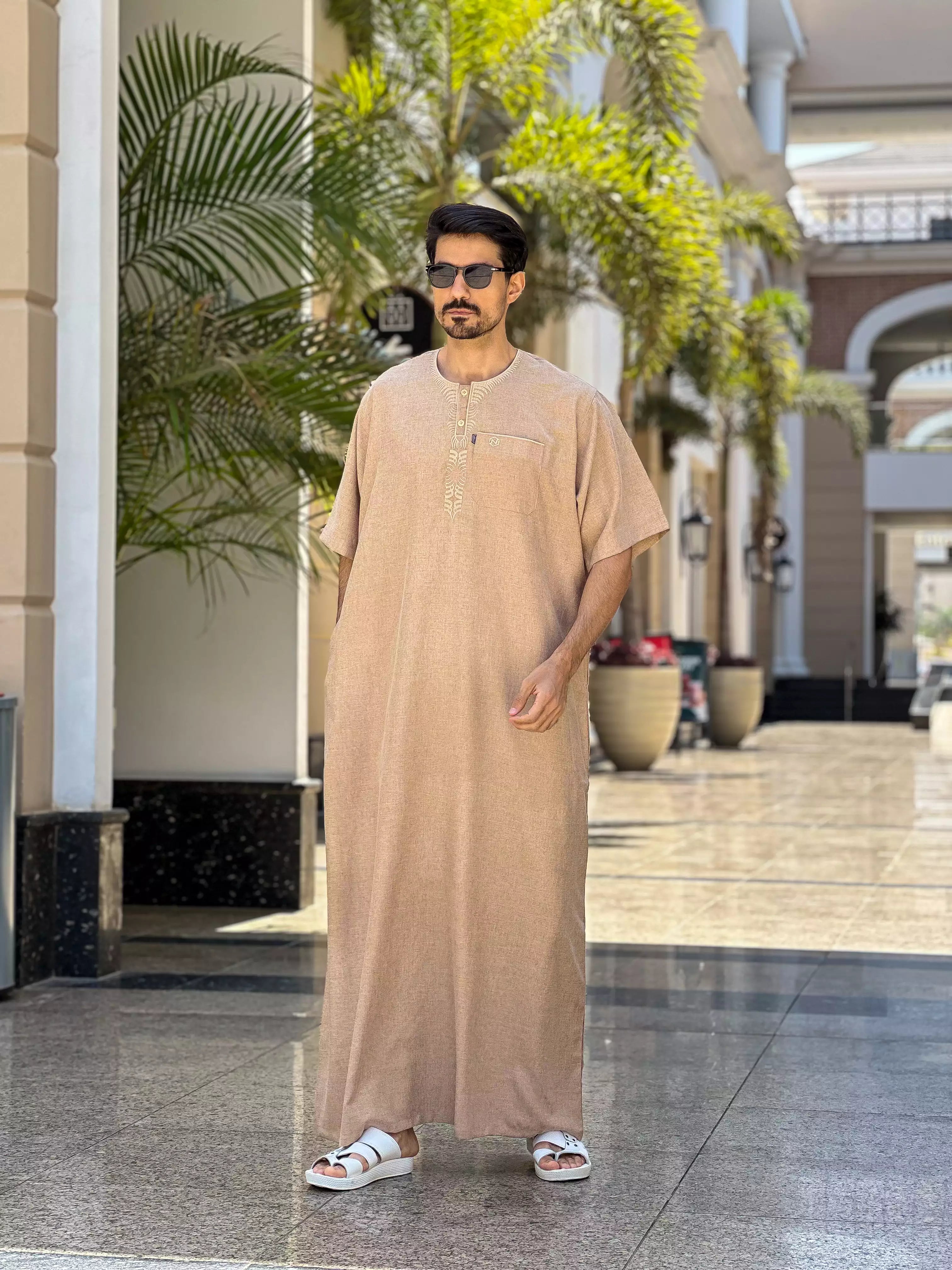 عبايه ريان نص كم كتان