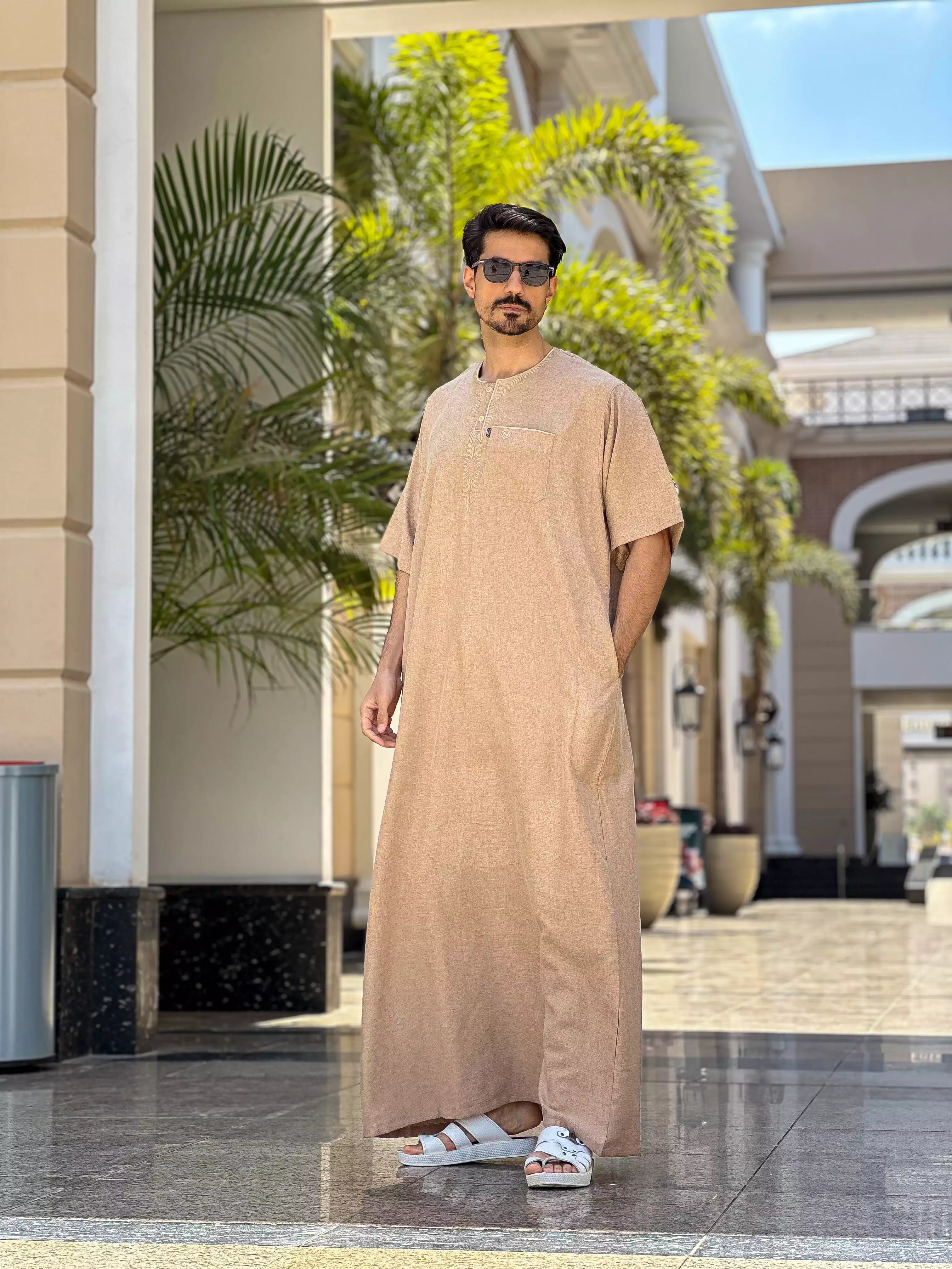 عبايه ريان نص كم كتان