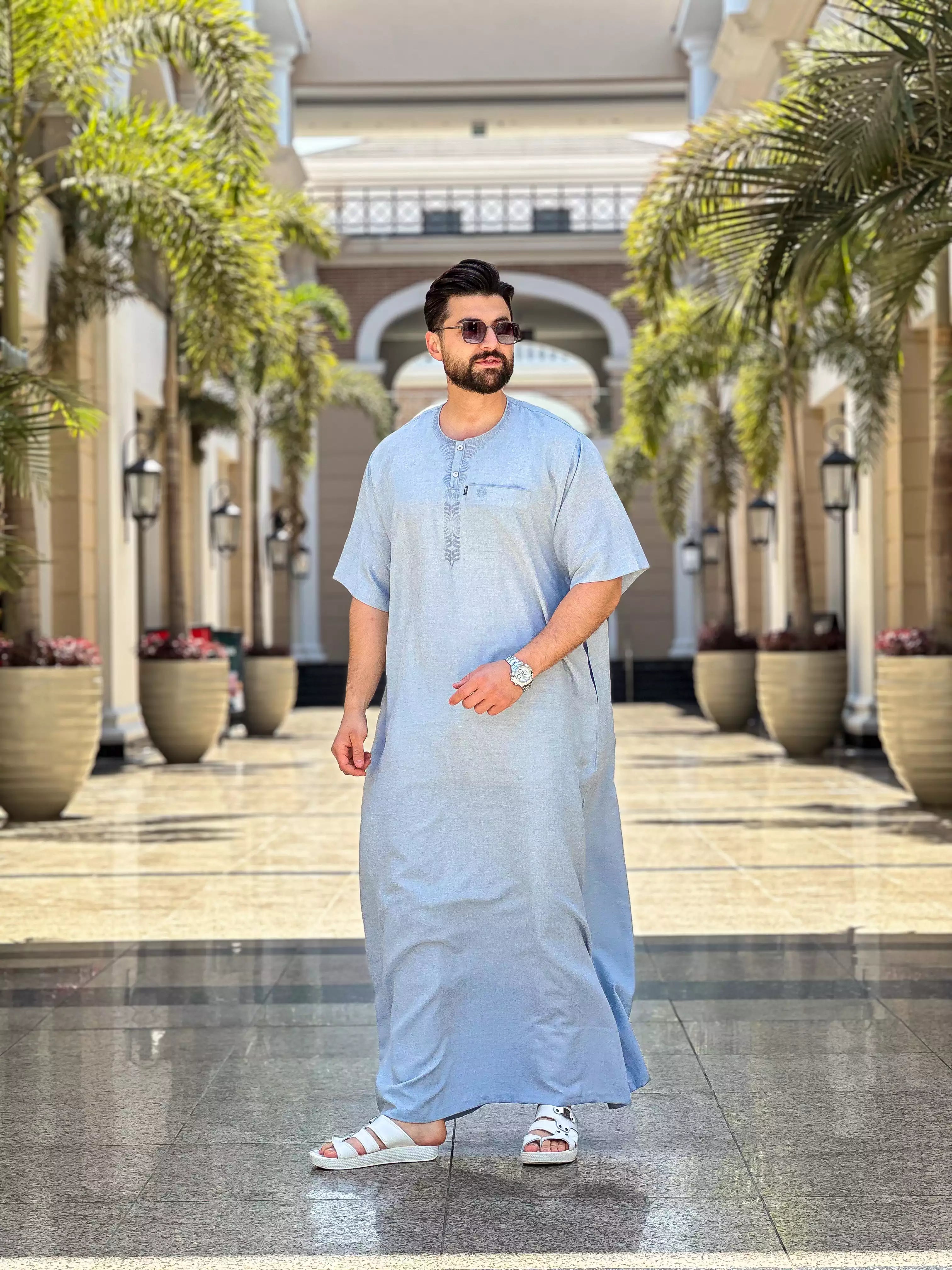 عبايه ريان نص كم كتان