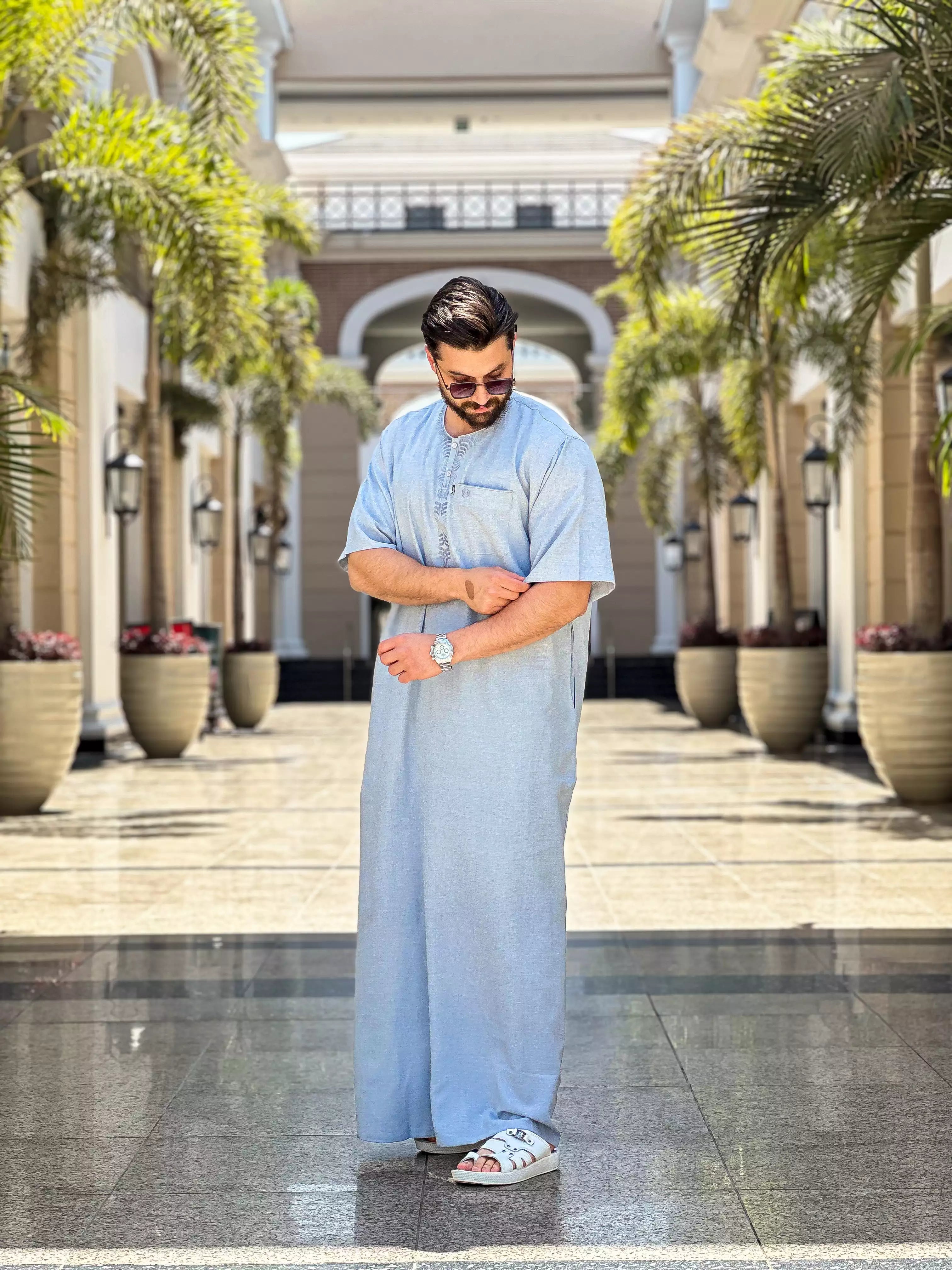 عبايه ريان نص كم كتان