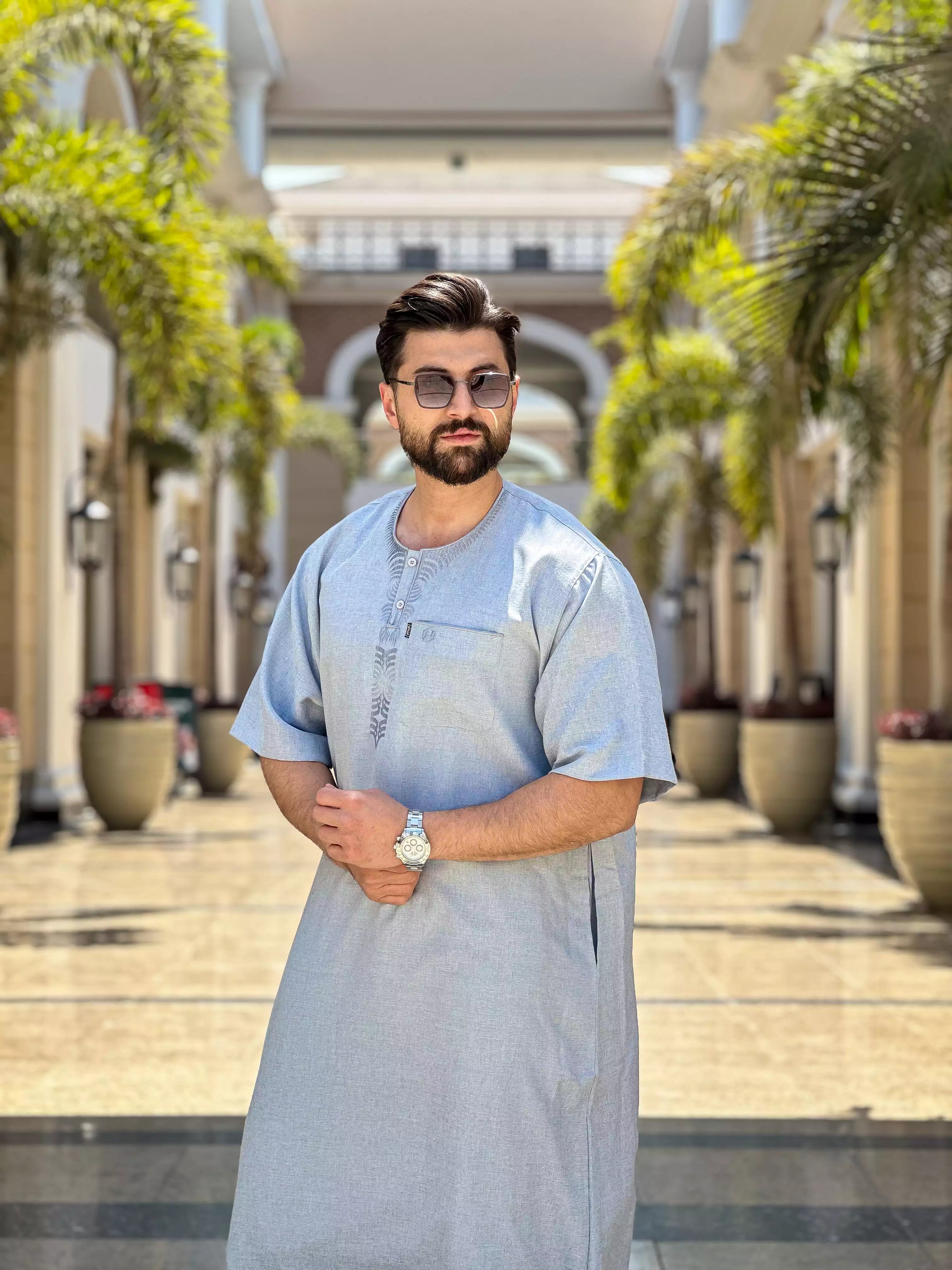 عبايه ريان نص كم كتان