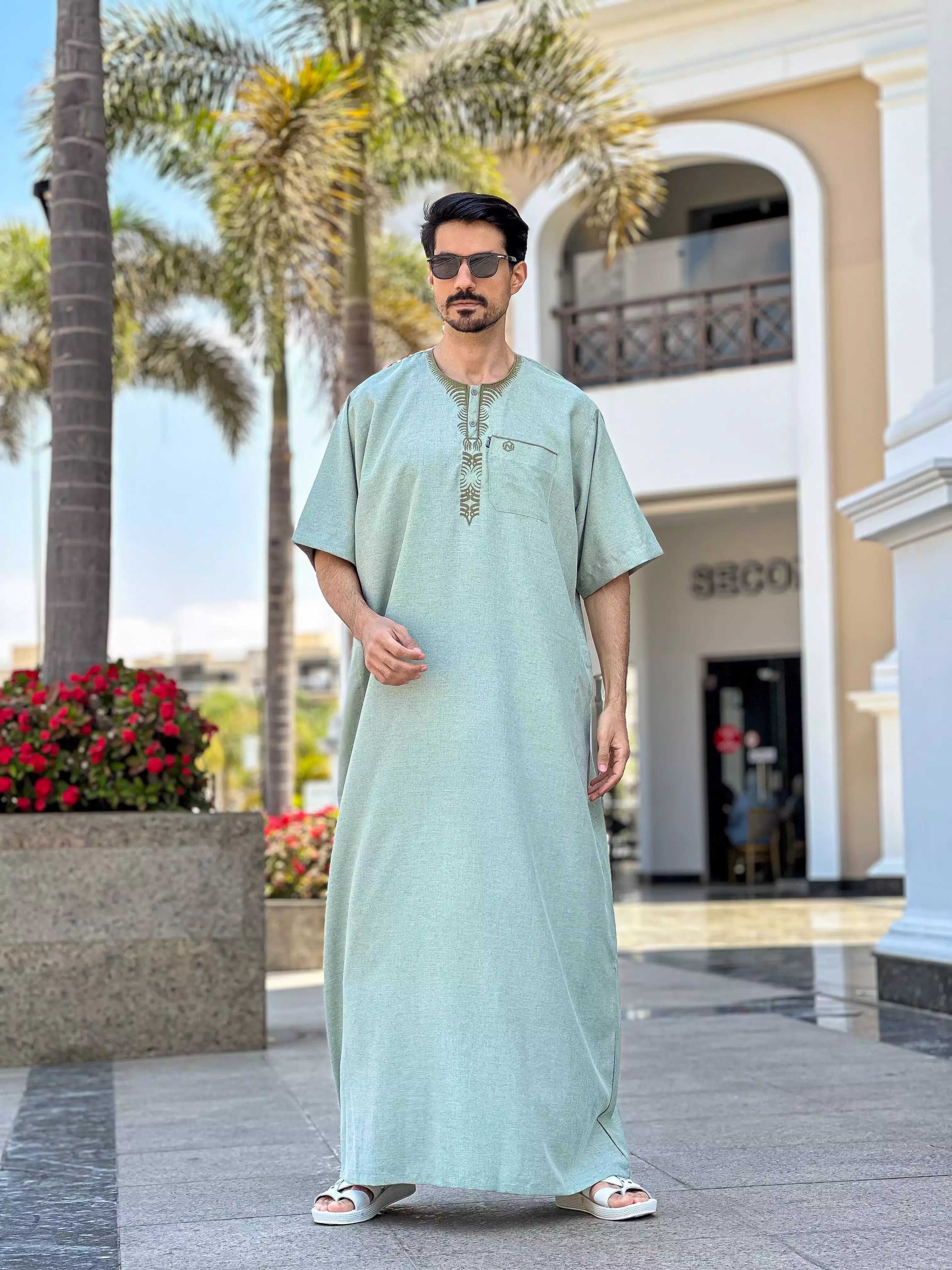 عبايه ريان نص كم كتان