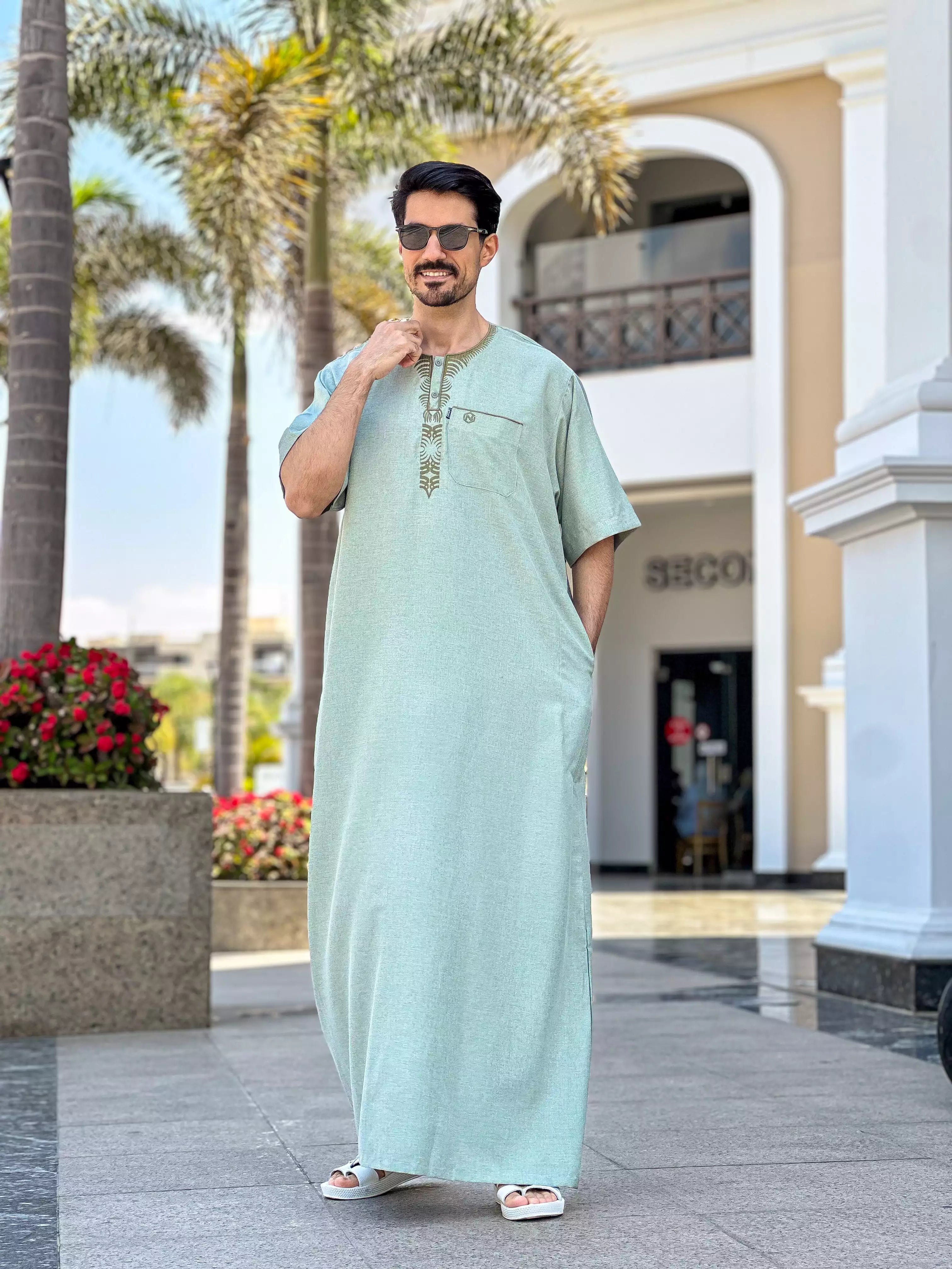 عبايه ريان نص كم كتان