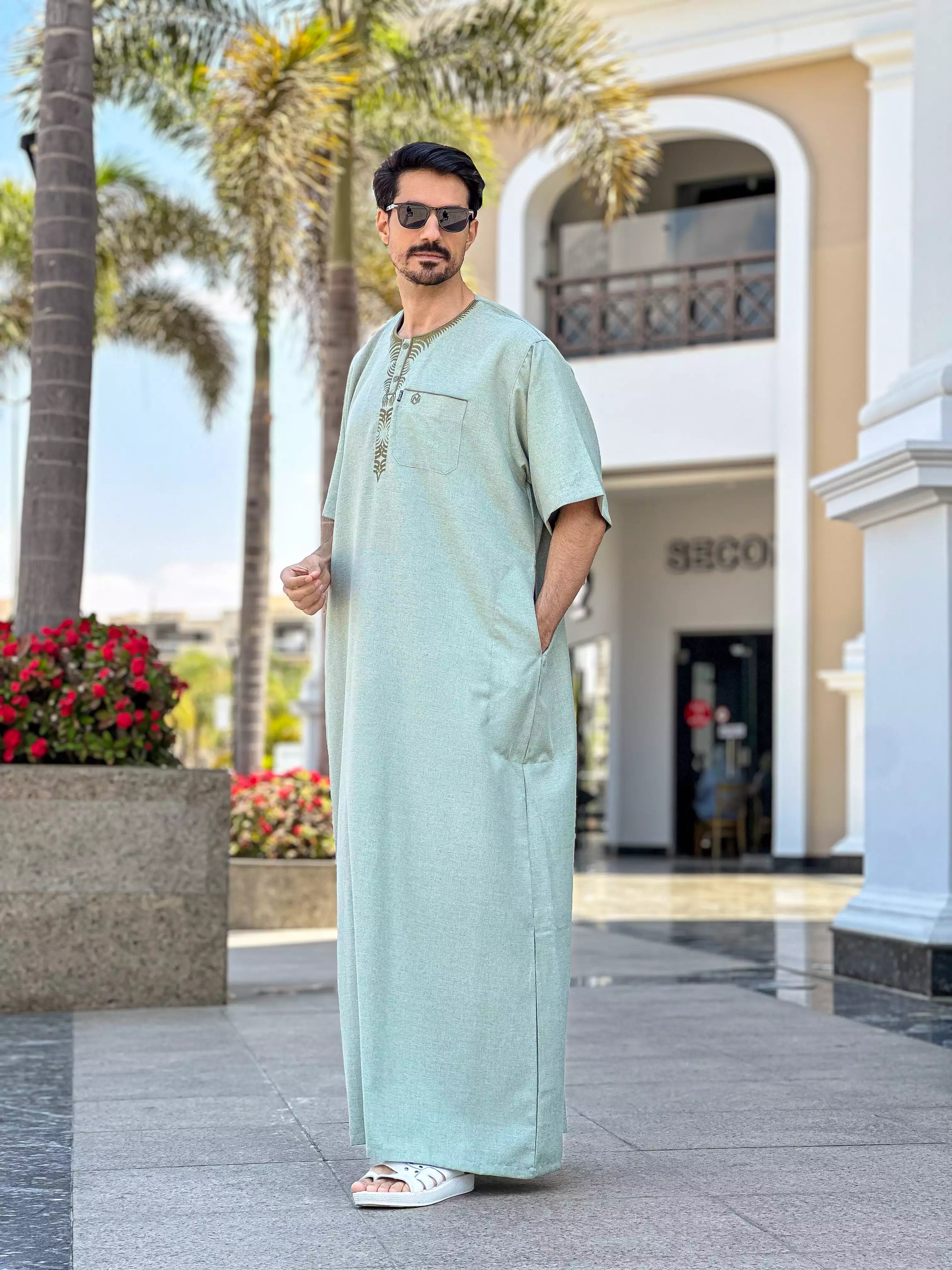 عبايه ريان نص كم كتان