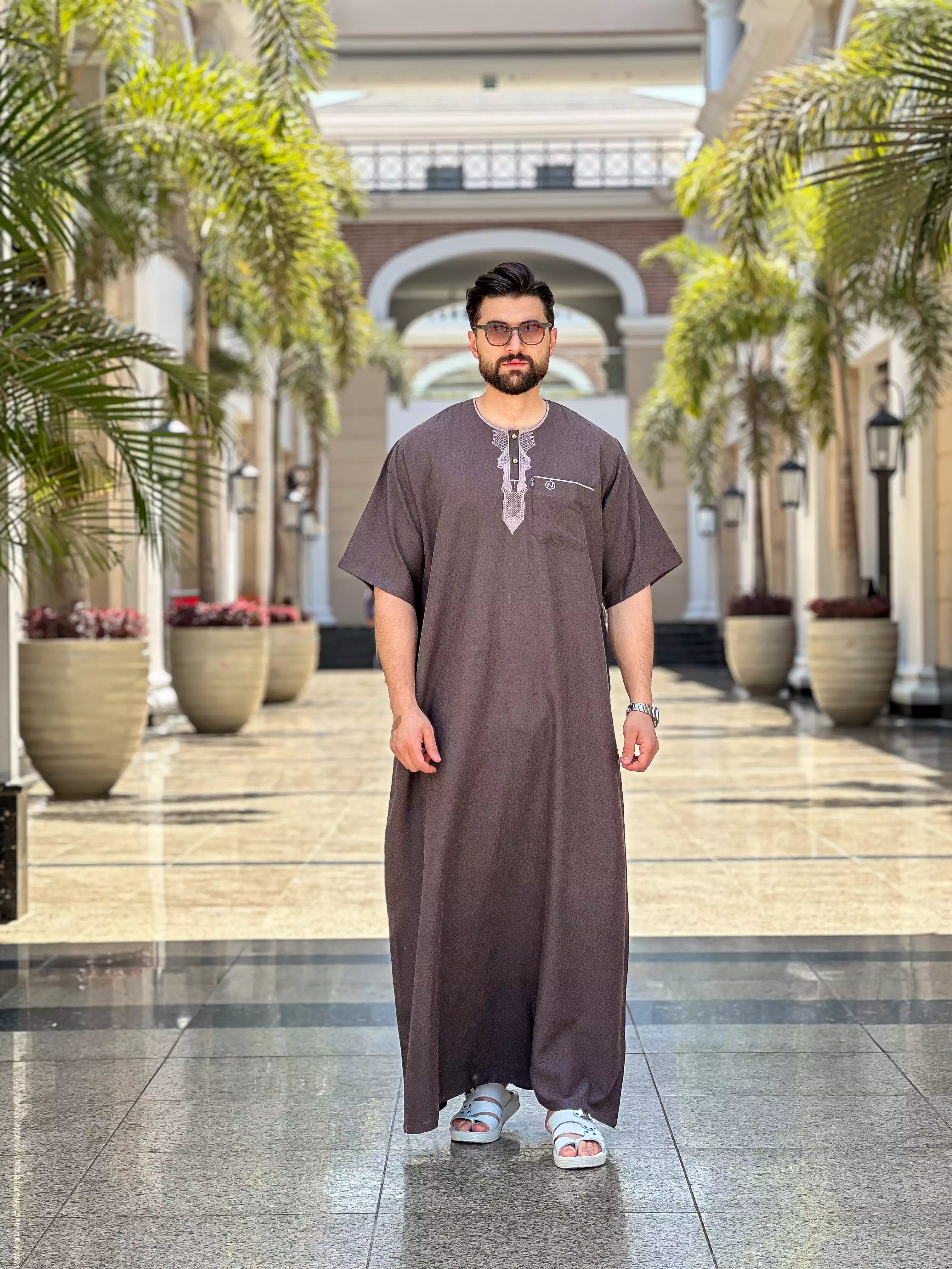 عبايه ريان نص كم كتان