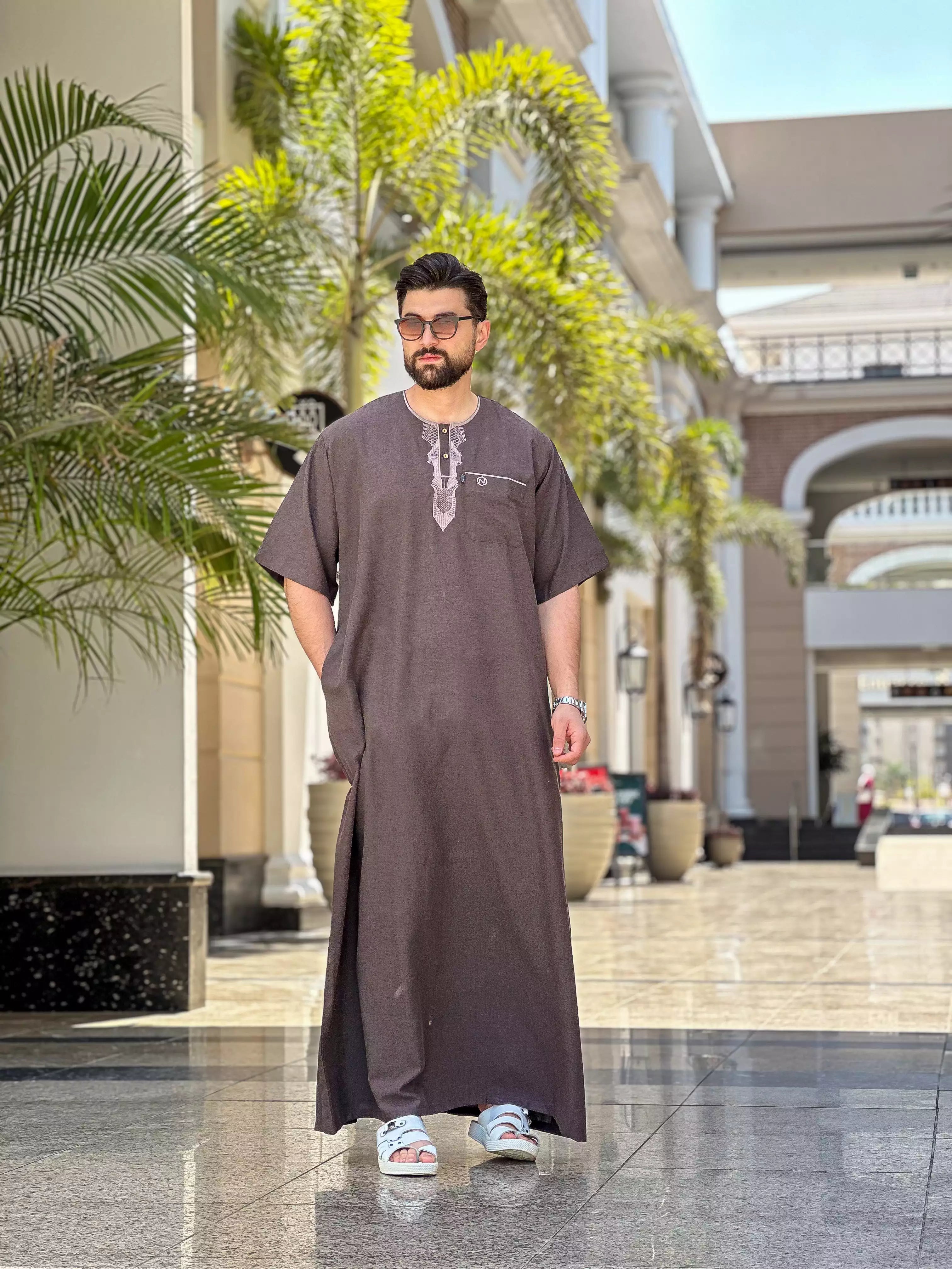 عبايه ريان نص كم كتان