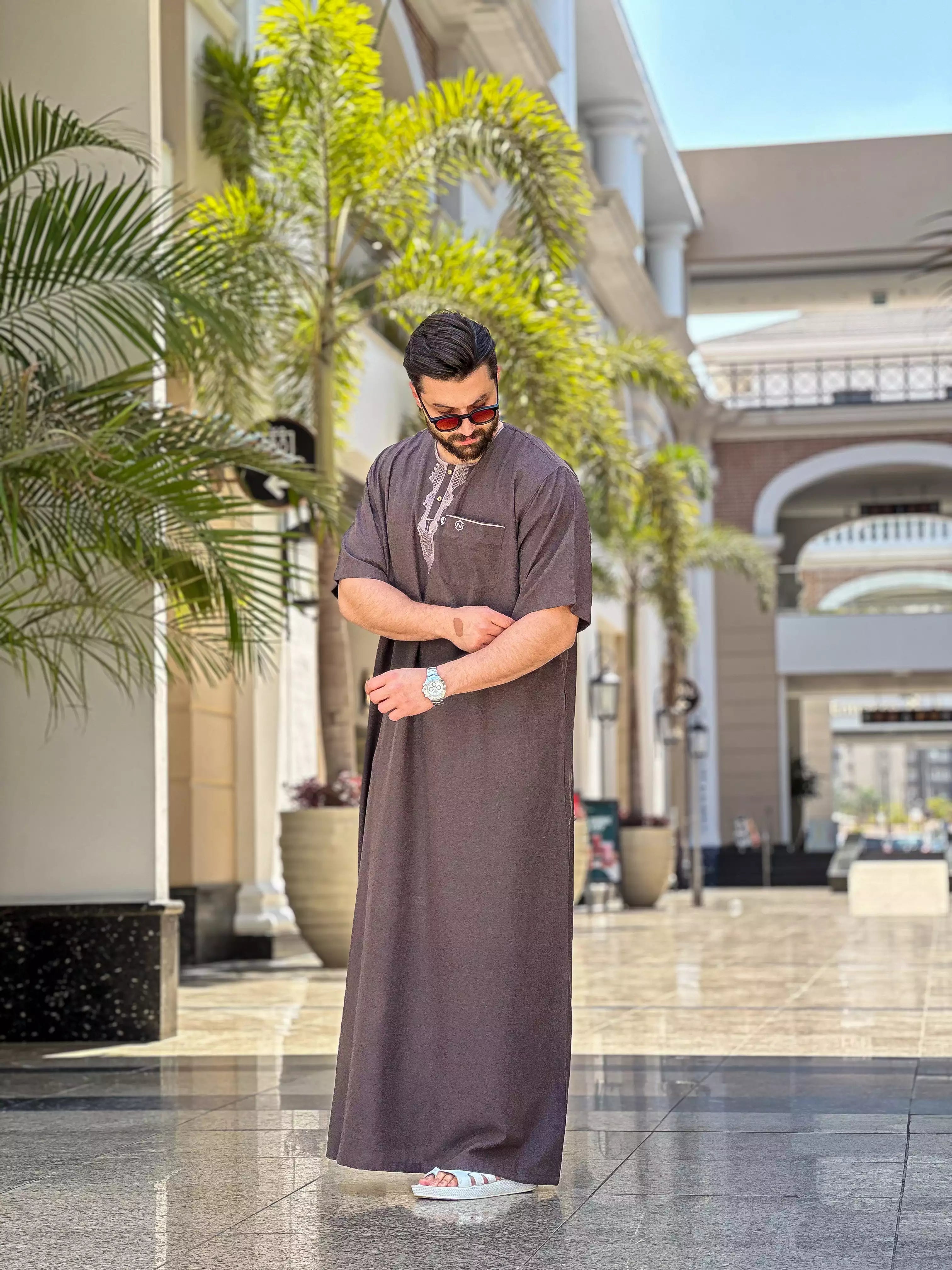 عبايه ريان نص كم كتان