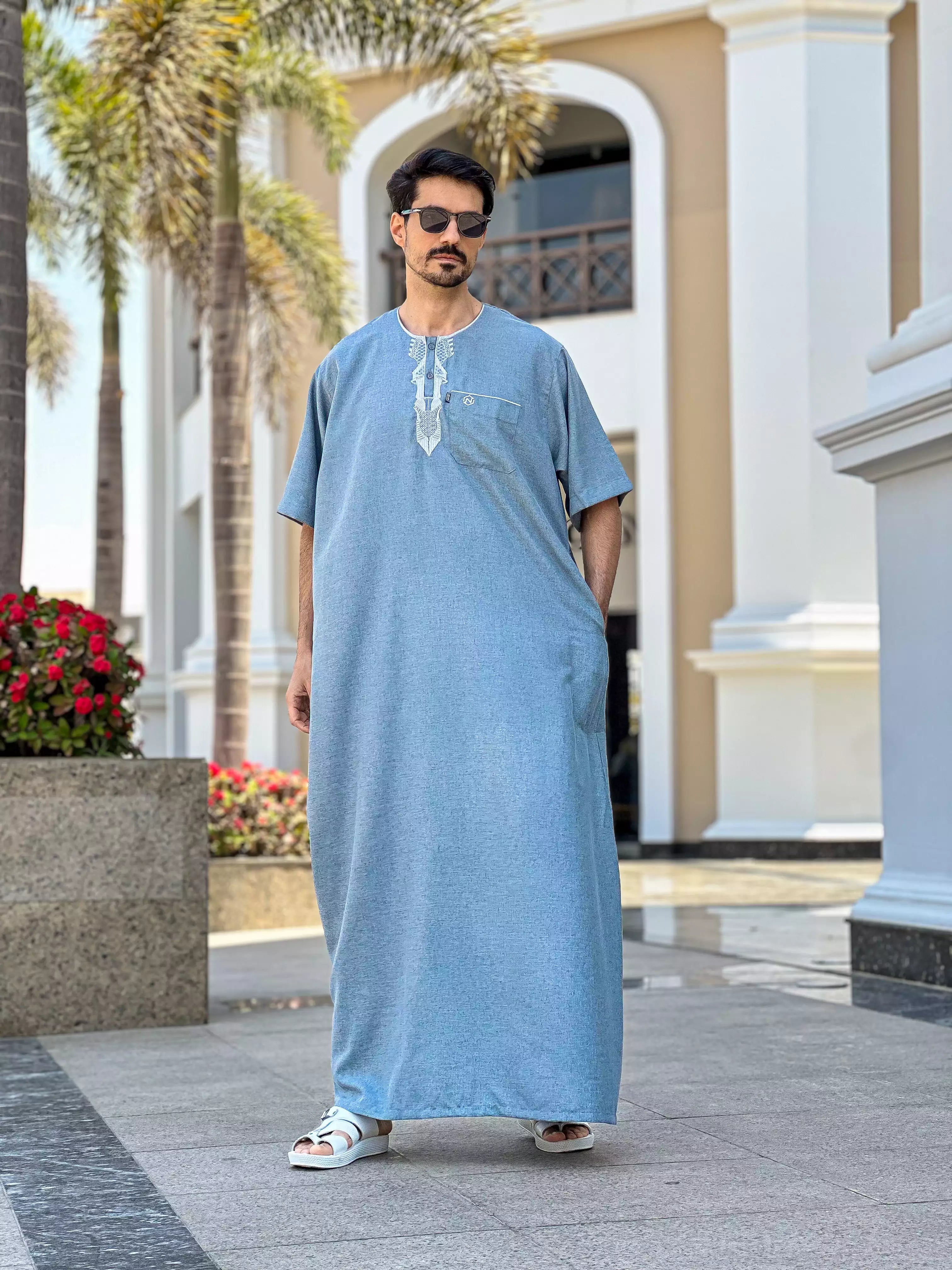 عبايه ريان نص كم كتان