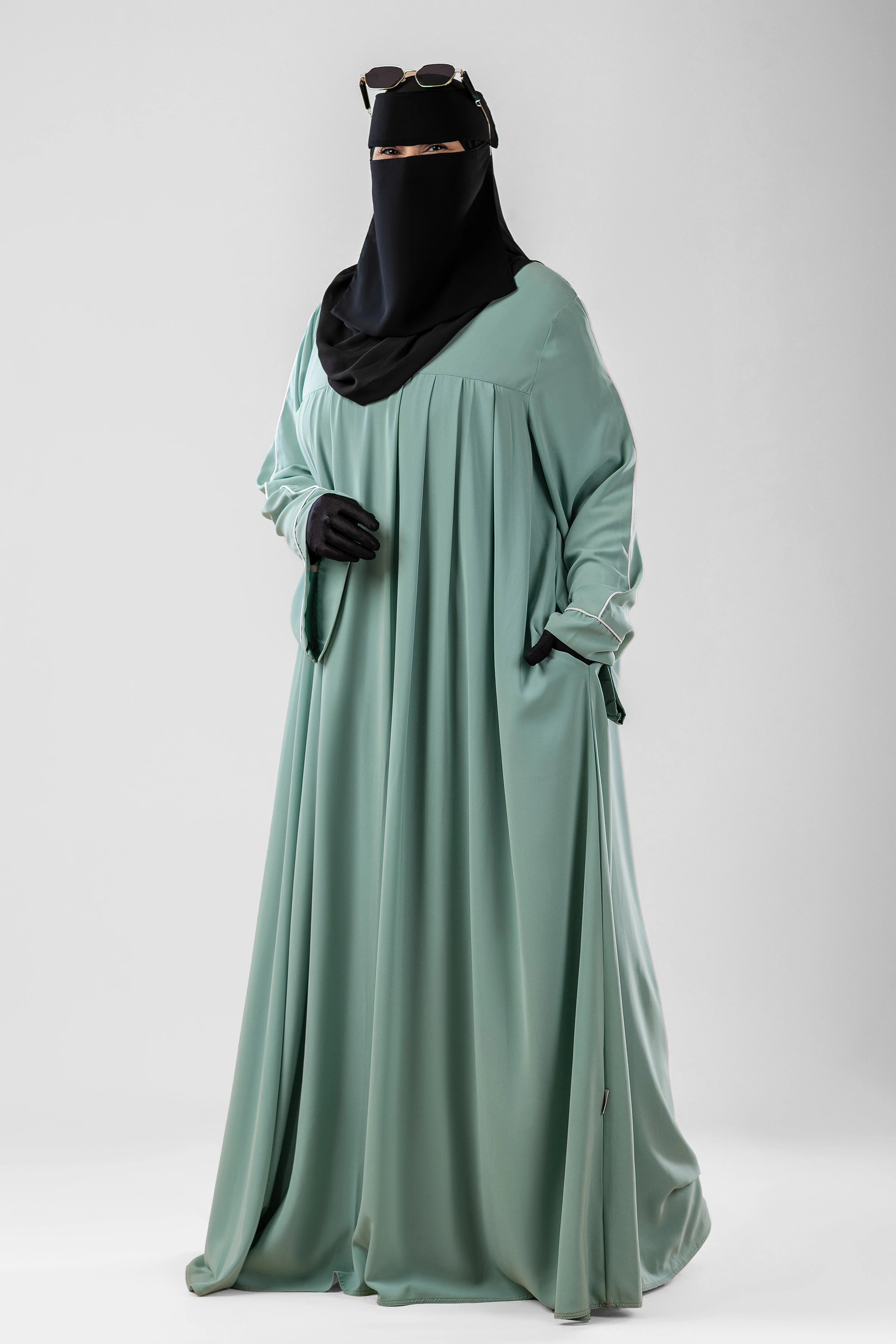 عباية ايمى