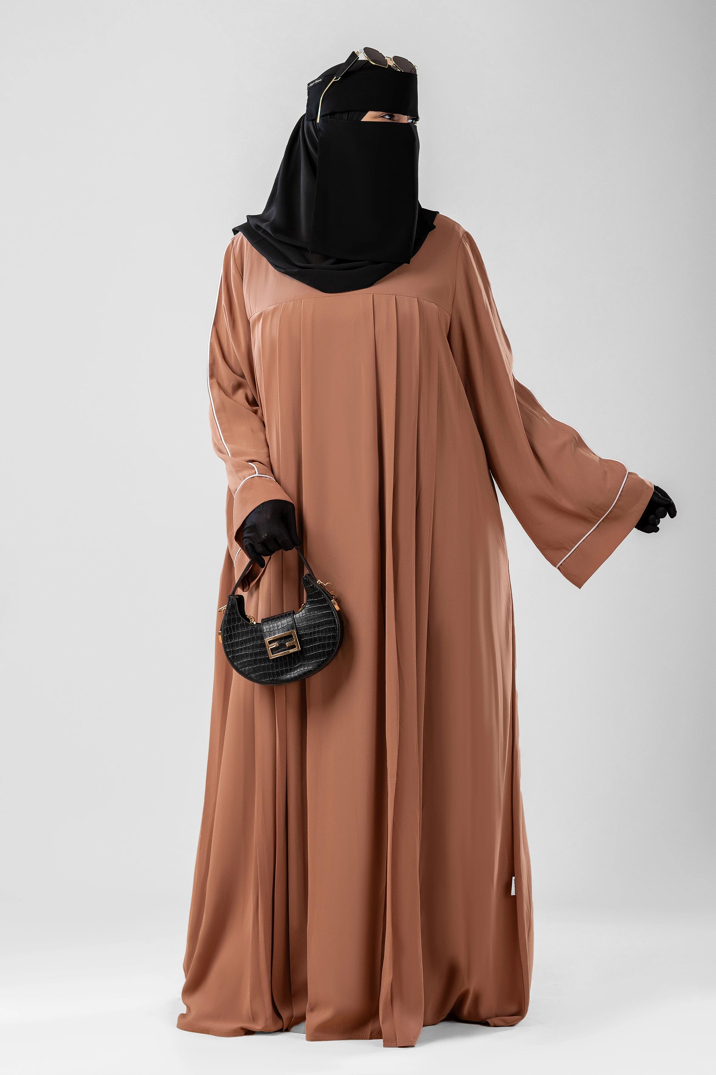 عباية ايمى