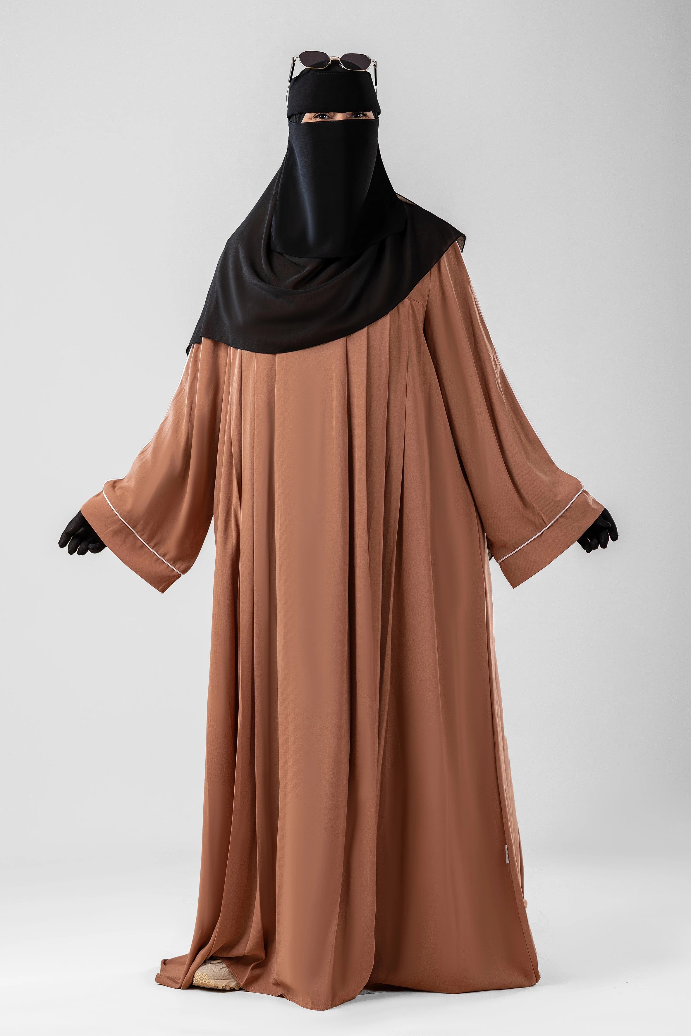 عباية ايمى