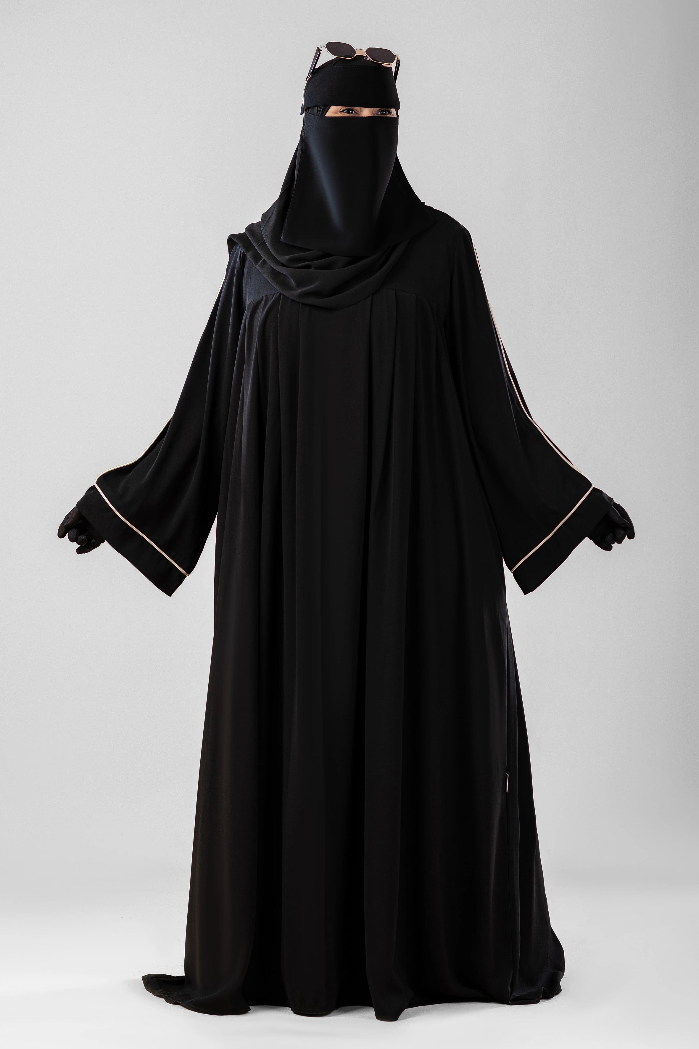 عباية ايمى