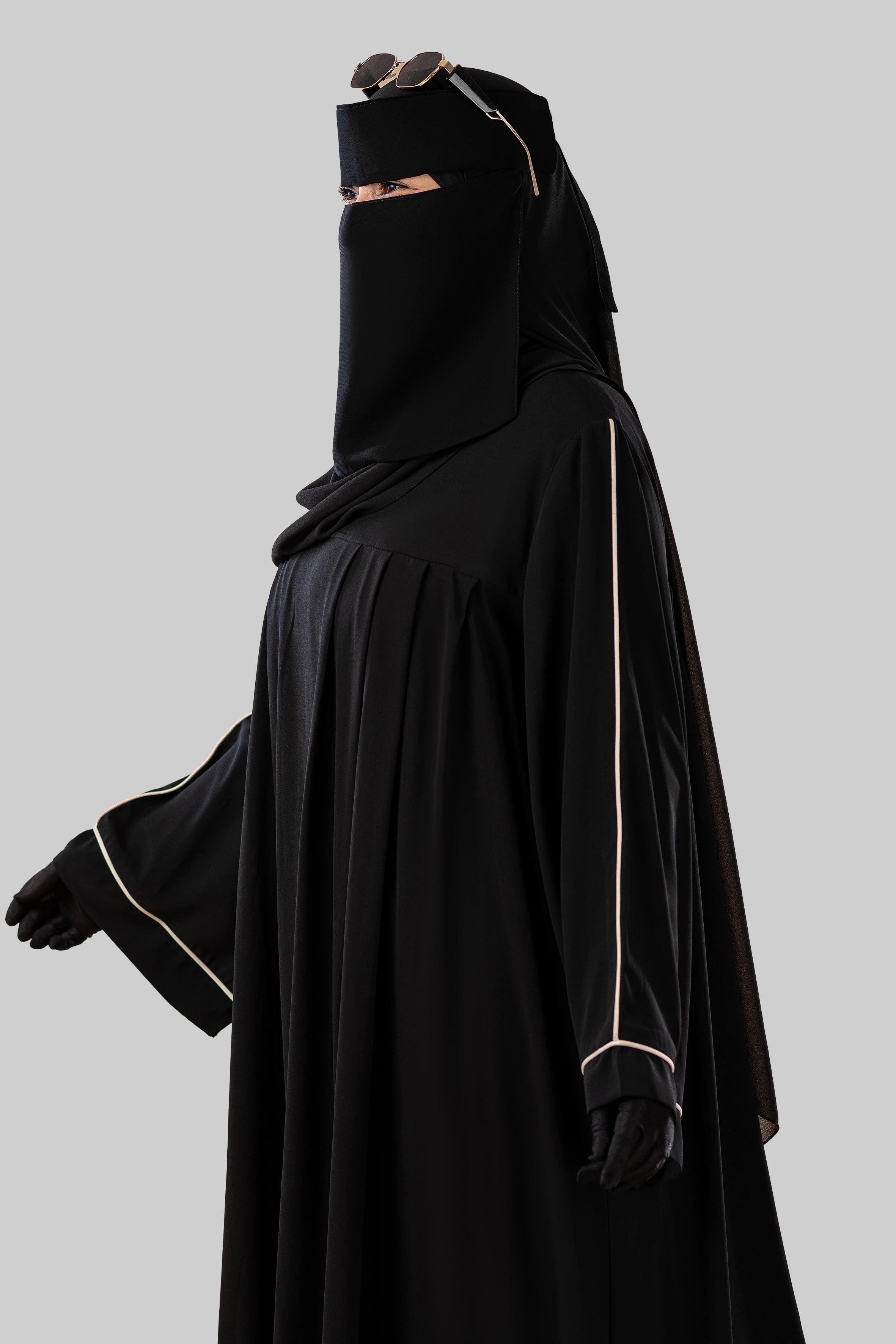 عباية ايمى