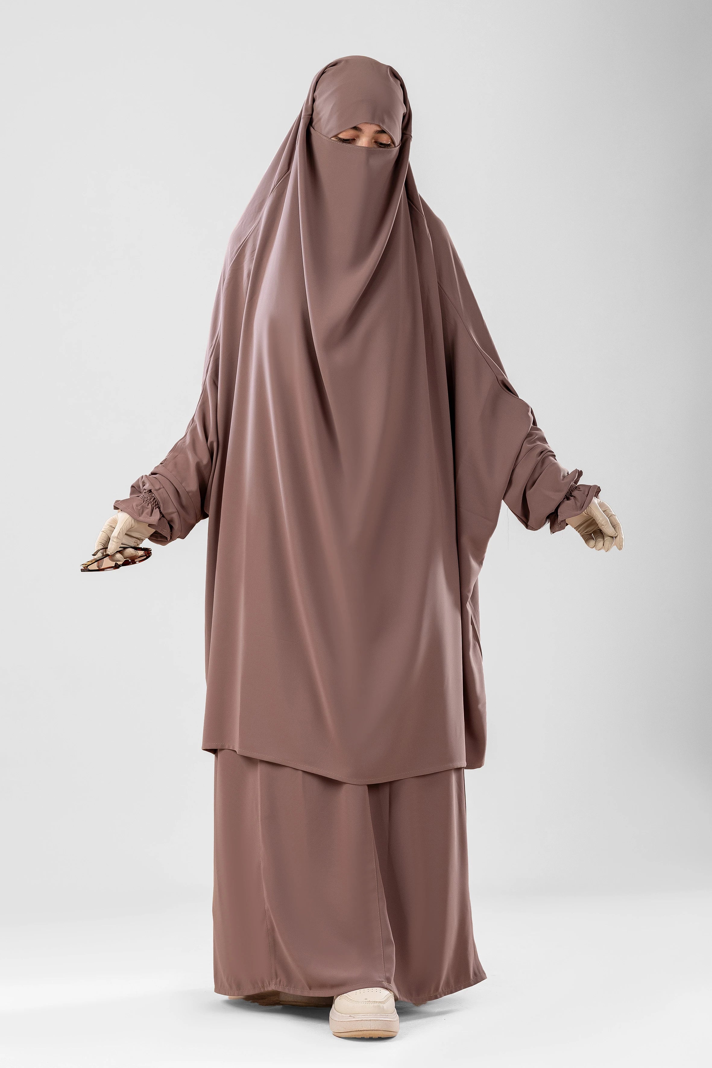 ادناء فرنسي