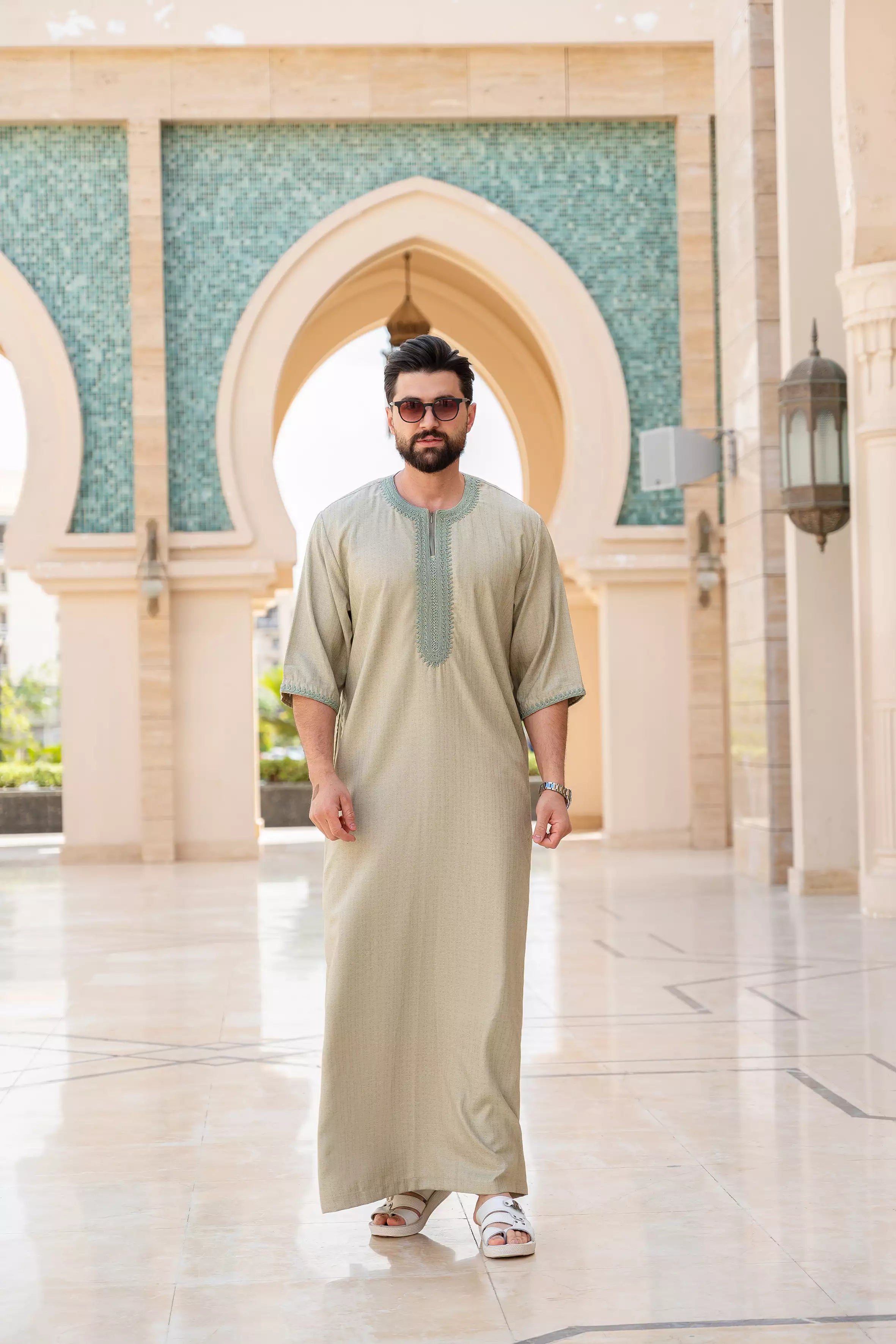 عبايه نبتدي  موسى نص كم
