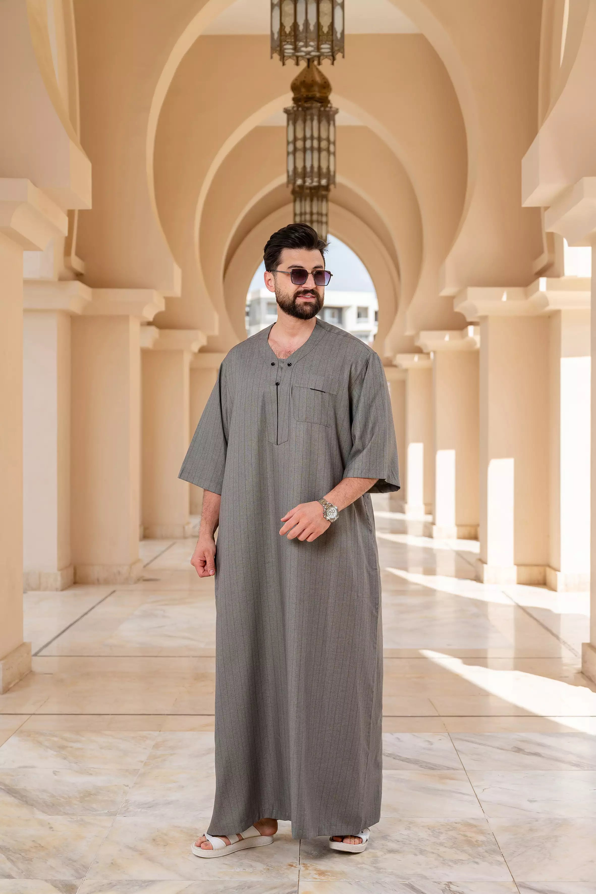 عبايه مالك  نبتدي نص كم