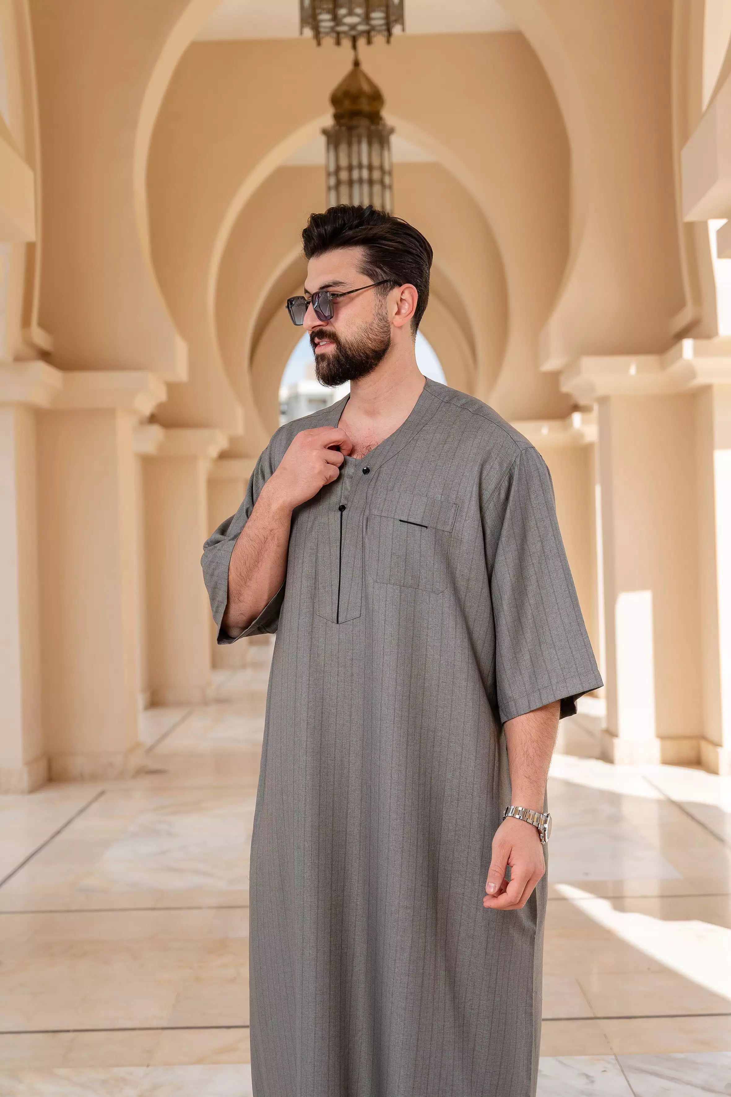 عبايه مالك  نبتدي نص كم