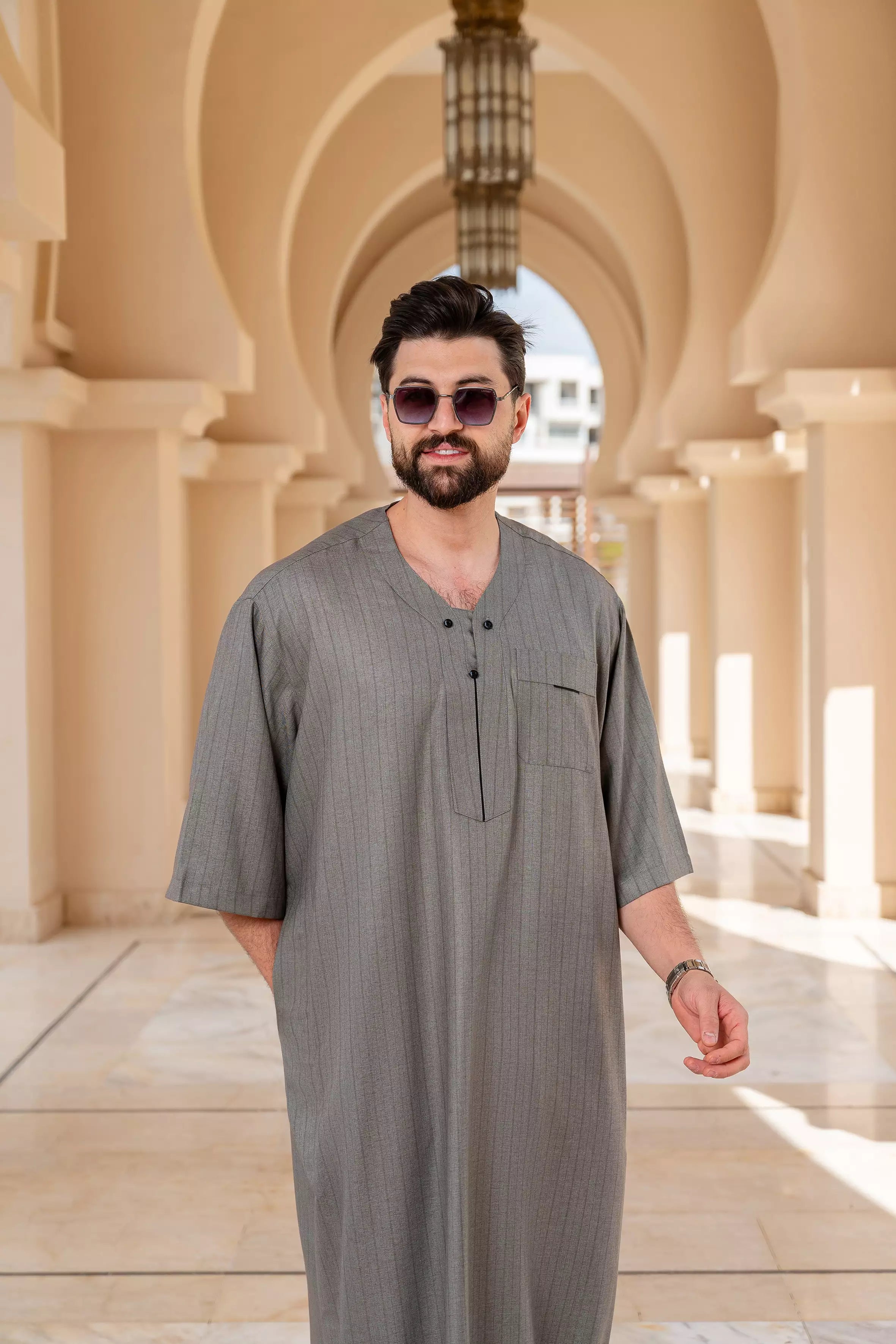 عبايه مالك  نبتدي نص كم