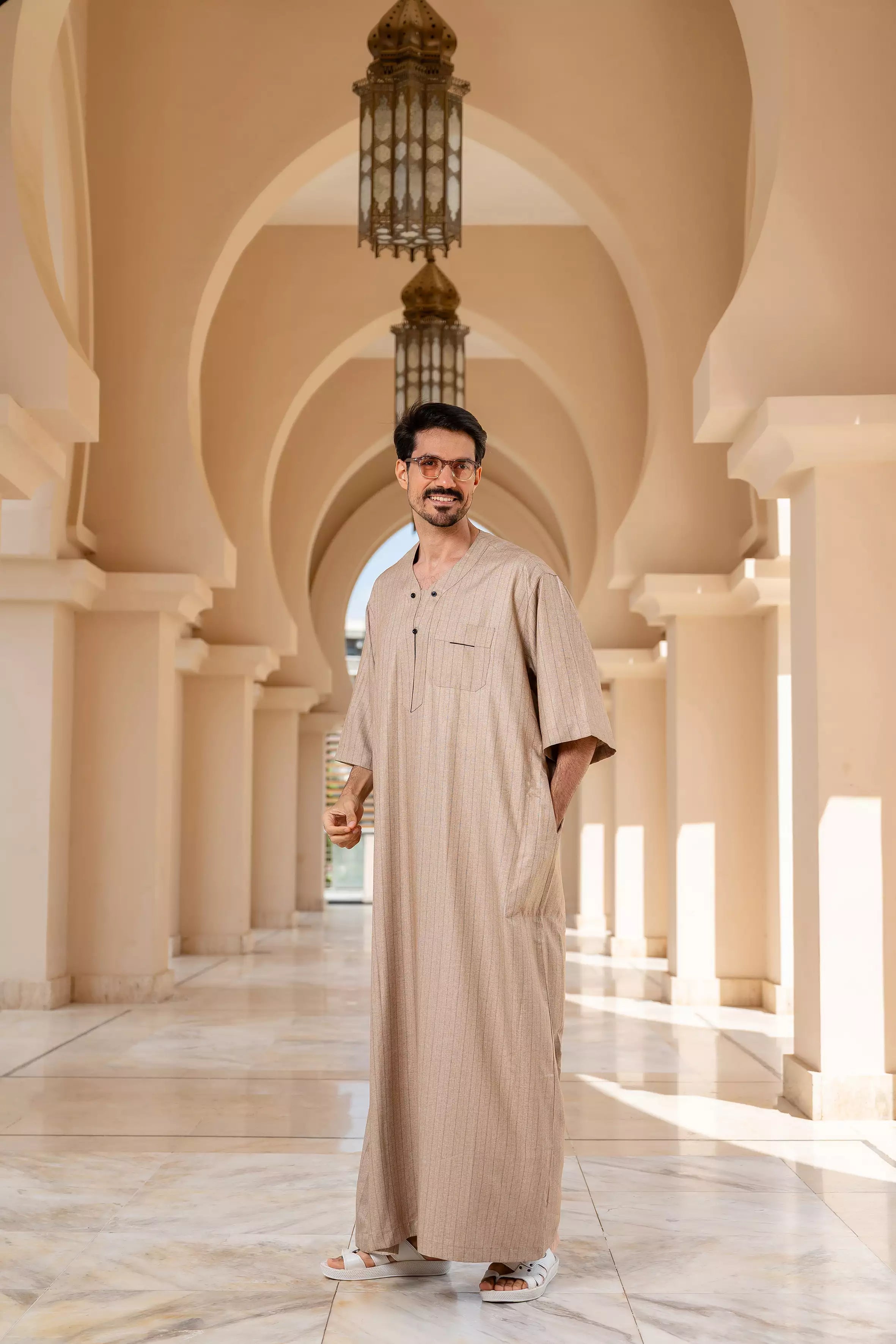 عبايه مالك  نبتدي نص كم