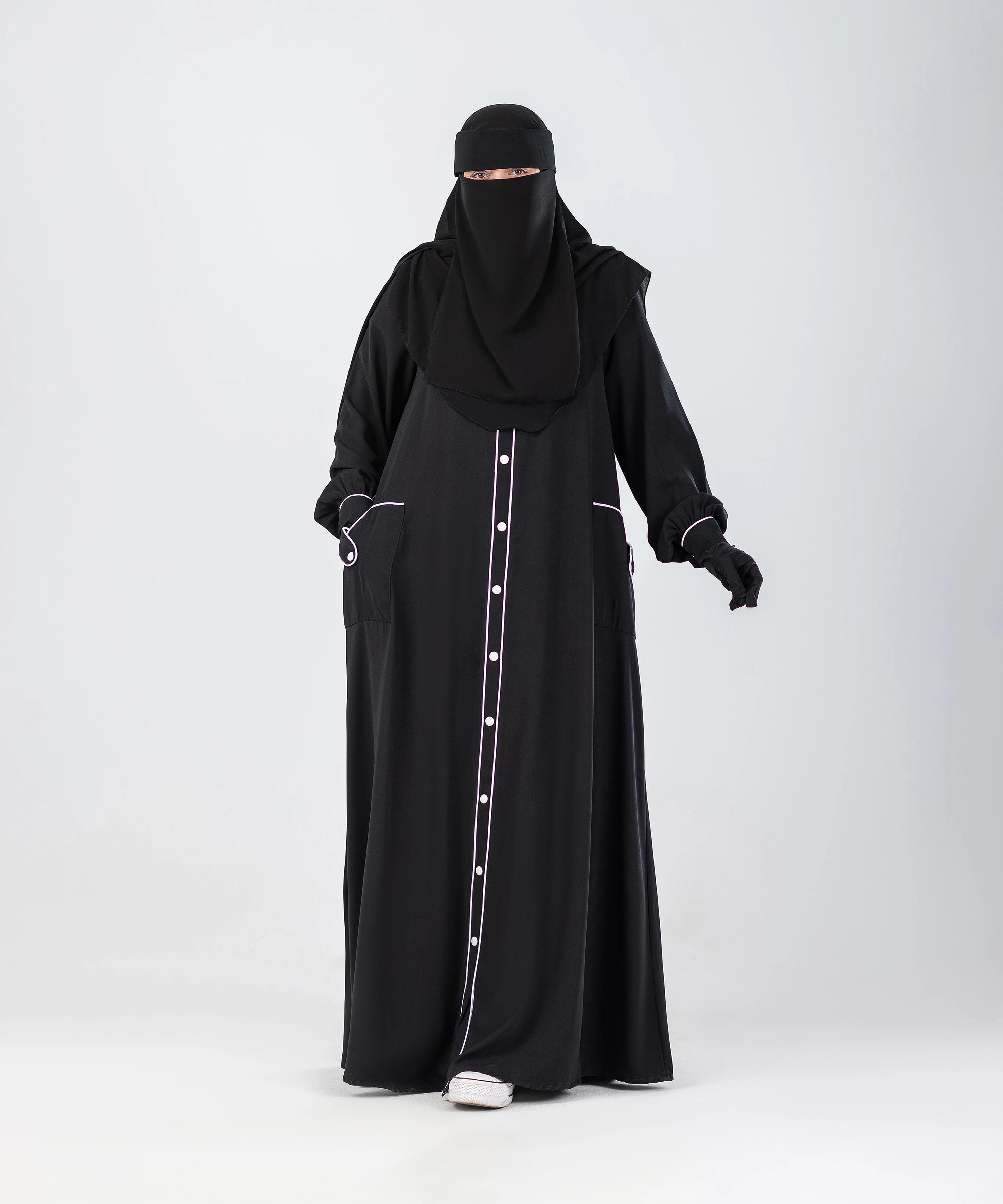 عباية مى